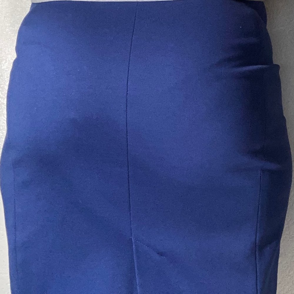In City 50 XL Blue Spandex and Polyester Knee Length Skirt